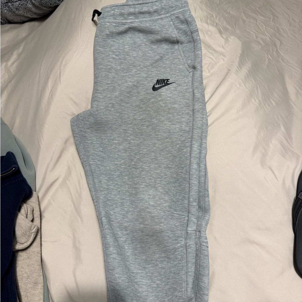 Nike tech kids sweats
